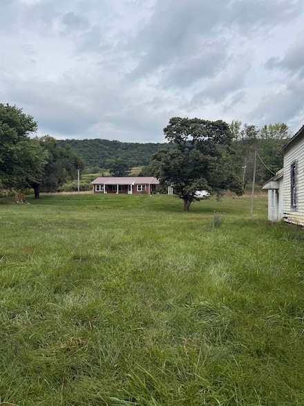 870 Conners Valley Rd, Draper, VA 24324