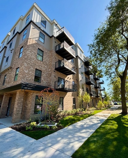261 Washington Blvd Unit 405, Oak Park, IL 60302