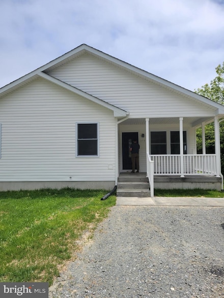 173 Cople Dr, Montross, VA 22520