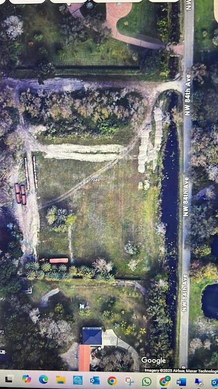 7049 NW 84th Ave, Parkland, FL 33067