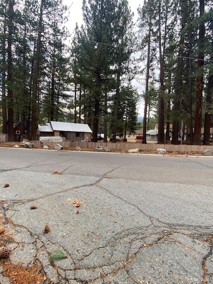 2736 Armstrong Ave, South Lake Tahoe, CA 96150