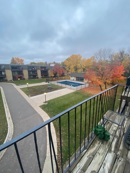 3431 Kent St Unit 916, Saint Paul, MN 55126