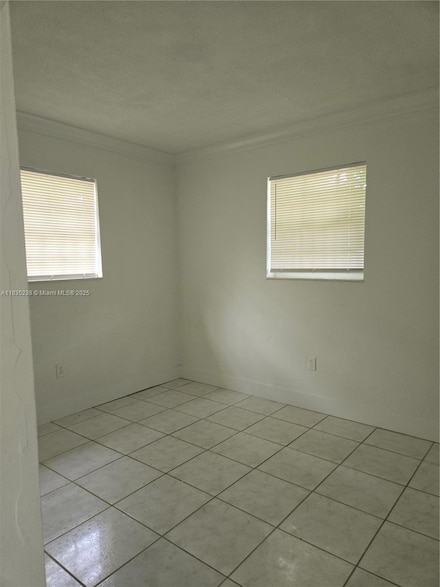 5401 SW 38th Ct, West Park, FL 33023