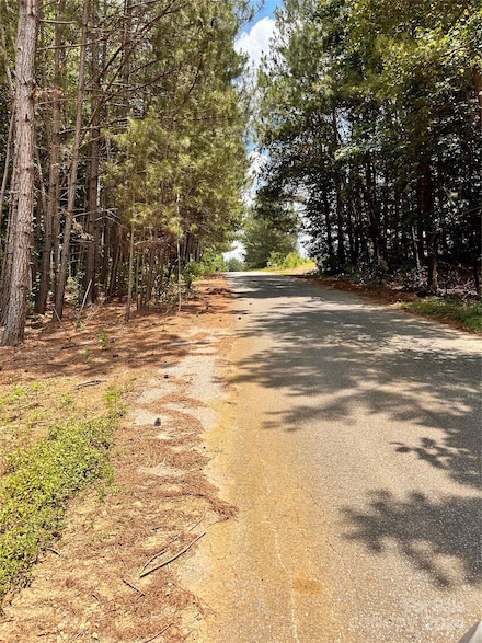 000 Knottywood Ln, Lawndale, NC 28090