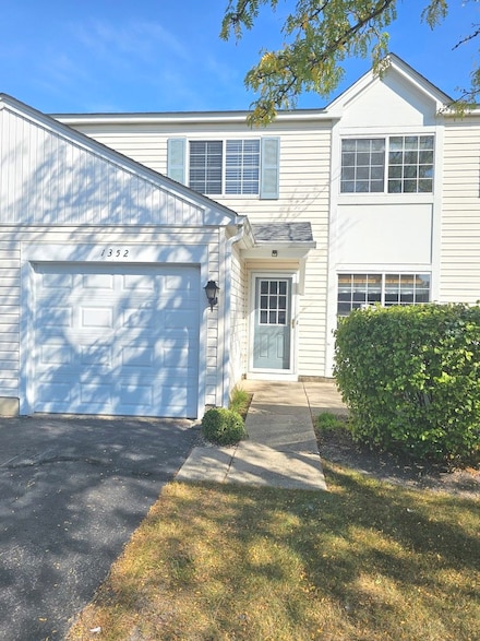1352 Normantown Rd Unit 317, Naperville, IL 60564
