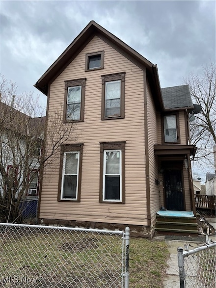 1911 Clover Ave, Cleveland, OH 44109