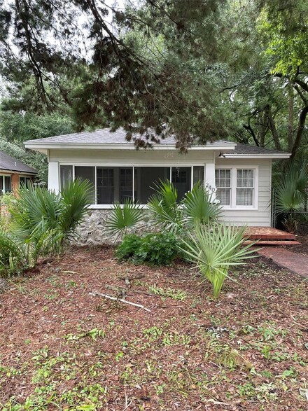 240 SE 6th St, Gainesville, FL 32601