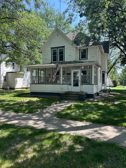 919 Audubon St, Sac City, IA 50583