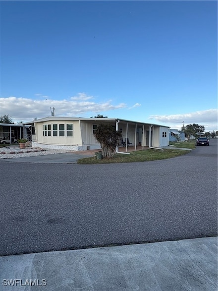 5744 Captain John Smith Loop, North Fort Myers, FL 33917