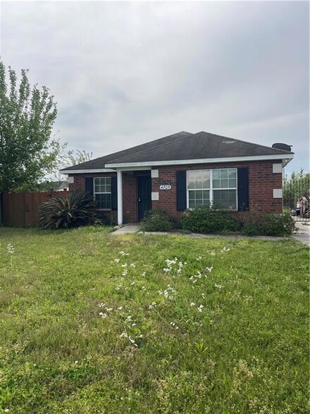 4705 Raymond Joseph Dr, New Orleans, LA 70126