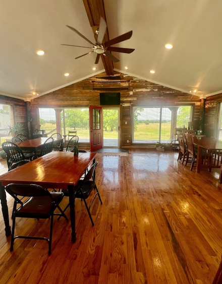 13478 Church St, Leon, OK 73441