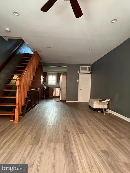 2537 S Camac St, Philadelphia, PA 19148