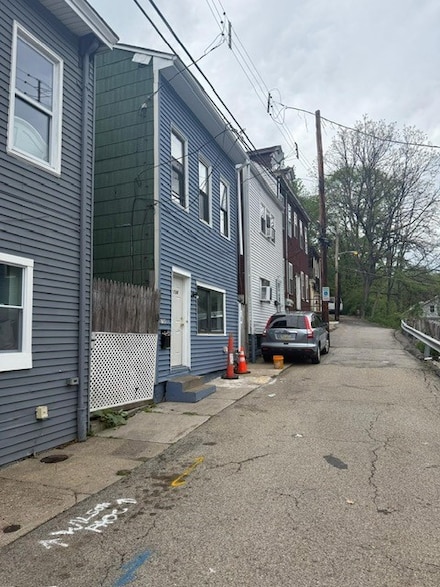 1704 High St, Pittsburgh, PA 15212