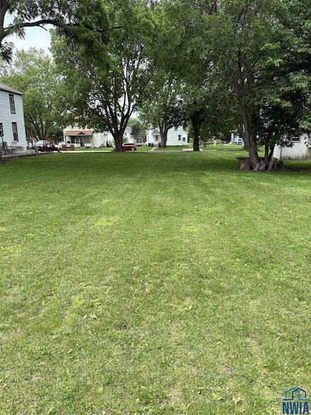 305 Ontario St, Storm Lake, IA 50588