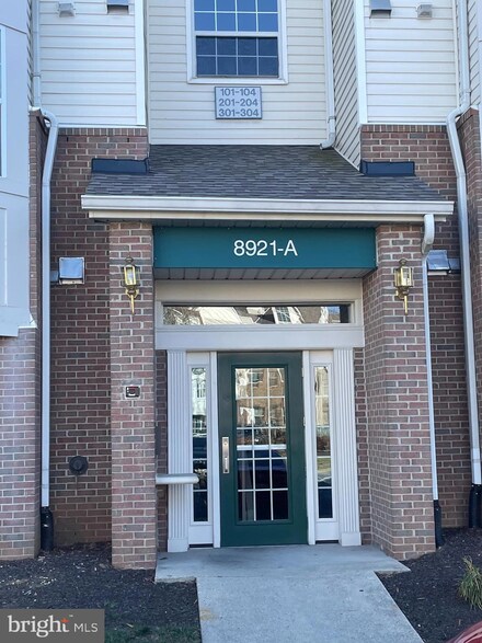 8921 Town Center Cir Unit 102, Upper Marlboro, MD 20774