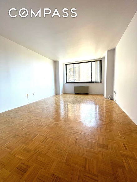 2000 Broadway Unit 12B, New York, NY 10023