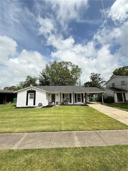 605 Fielding Ave, Gretna, LA 70056