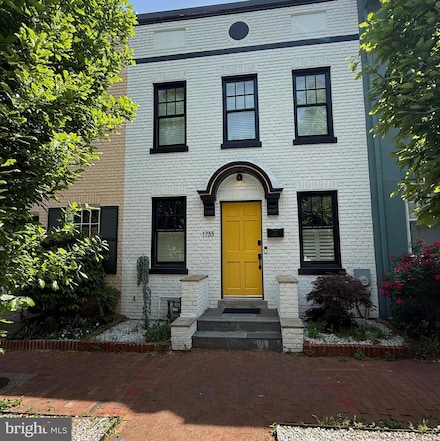 1733 34th St NW, Washington, DC 20007