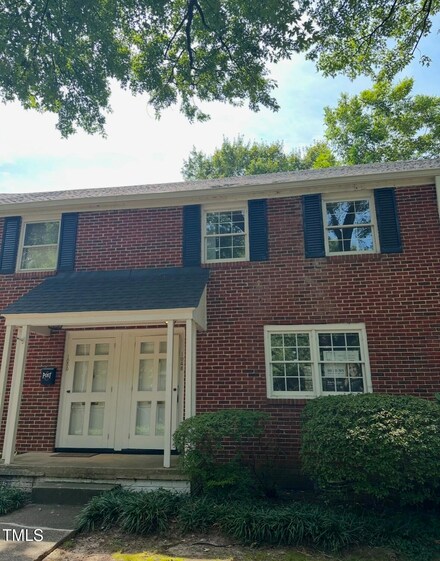 1048 Nichols Dr Unit M2, Raleigh, NC 27605