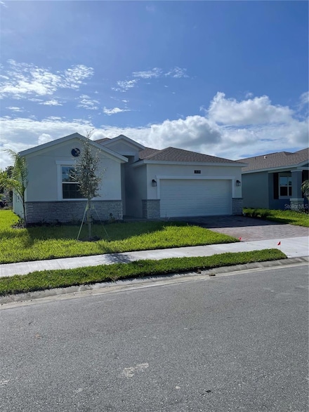 3135 Camden Way, Davenport, FL 33837