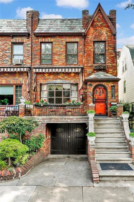 129 97th St, Brooklyn, NY 11209