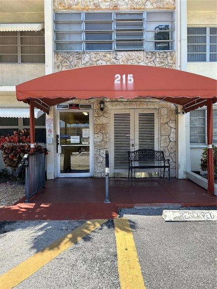 215 SE 3rd Ave Unit 404C, Hallandale Beach, FL 33009