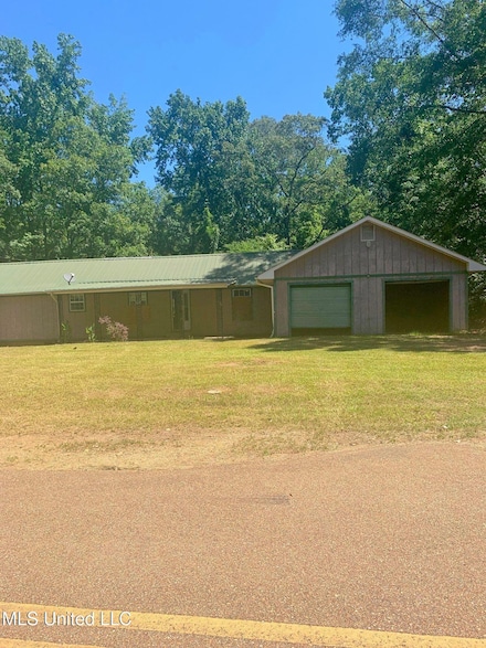 1002 Poplar Springs Rd, Hazlehurst, MS 39083