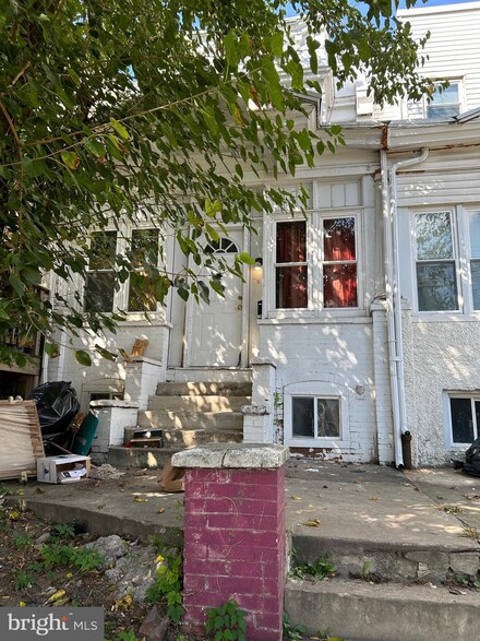 5935 Chester Ave, Philadelphia, PA 19143