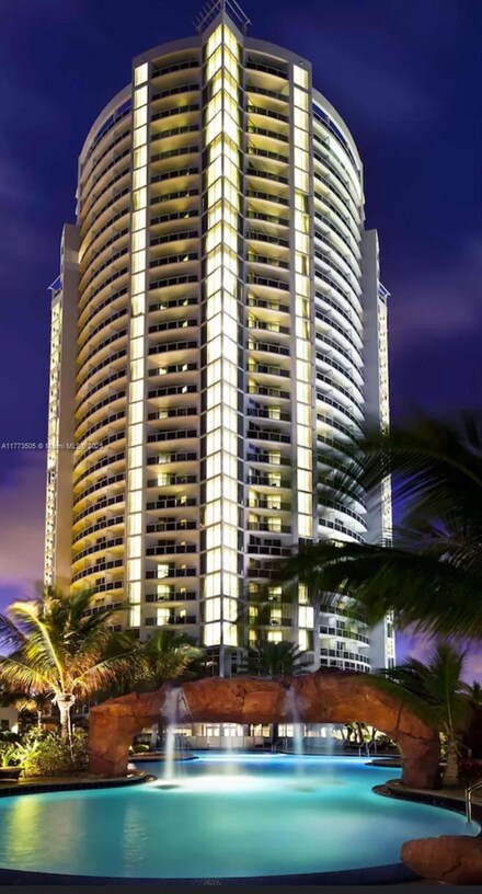 18001 Collins Ave Unit 2206, Sunny Isles Beach, FL 33160
