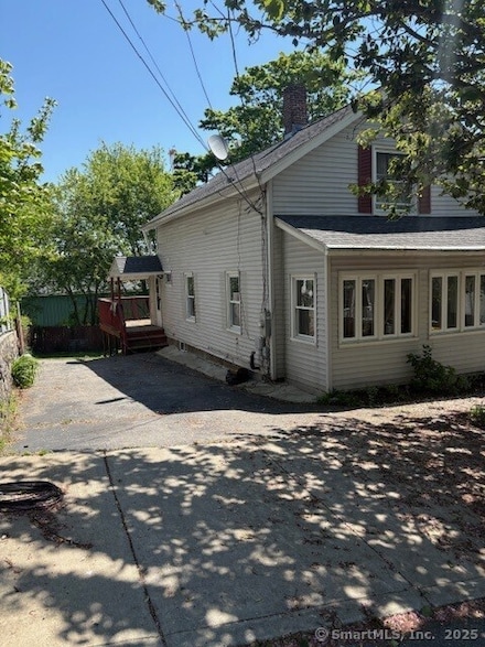 43 Eastern Ave, New London, CT 06320