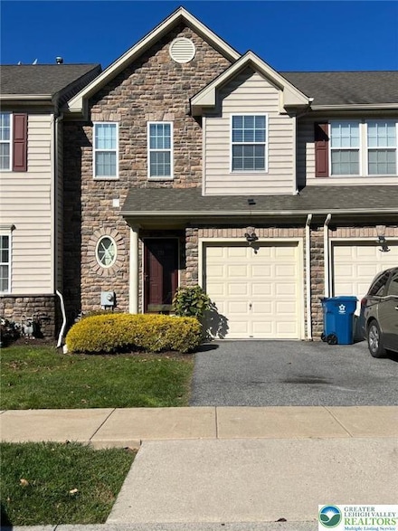 211 Auburn Dr, Easton, PA 18042