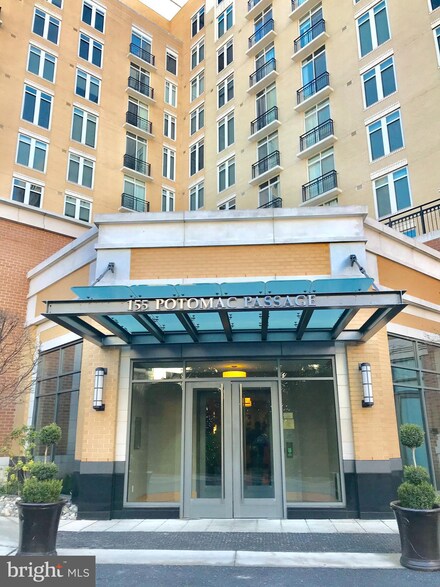 155 Potomac Passage, Oxon Hill, MD 20745