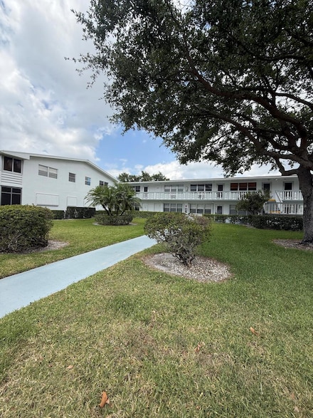 268 Windsor L Unit 268, West Palm Beach, FL 33417
