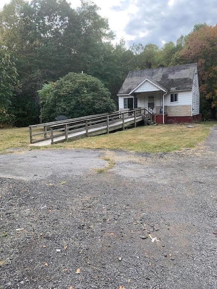 122 Melvin Ln, Beckley, WV 25801