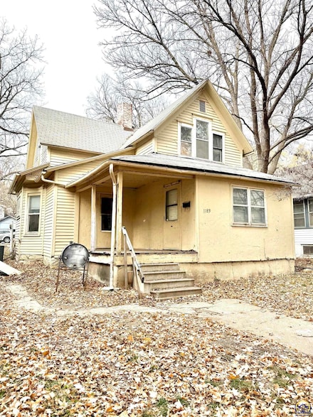 1183 SW Plass Ave, Topeka, KS 66604