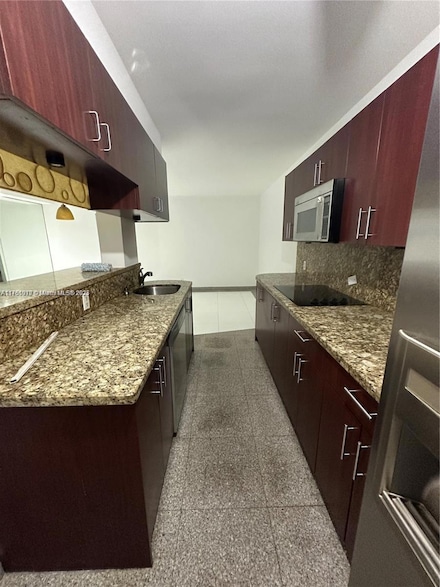 1100 NE 1st Ct Unit 105, Hallandale Beach, FL 33009