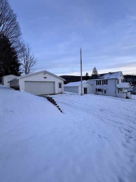 30 Bennett St, Eldred, PA 16731