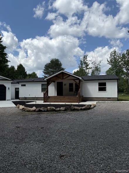 2200 Waterman Rd, Mayville, MI 48744