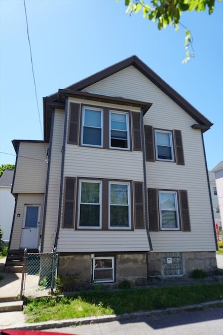 6 Coffin Avenue Ct, New Bedford, MA 02746