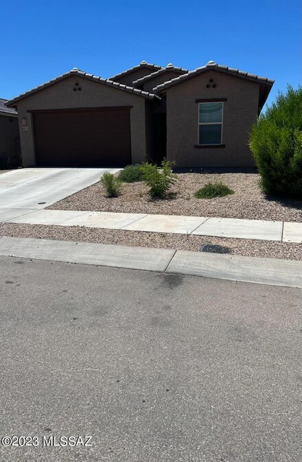 6879 W Canopus Loop, Tucson, AZ 85757