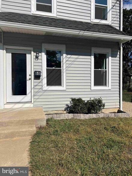 68 E Barber Ave, Woodbury, NJ 08096
