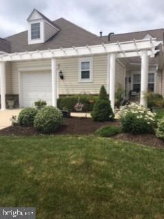 17 Dove Ct, Trenton, NJ 08690