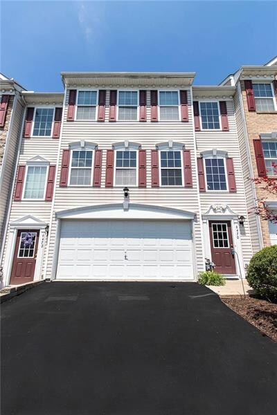 6470 Lindsey Ln, Export, PA 15632