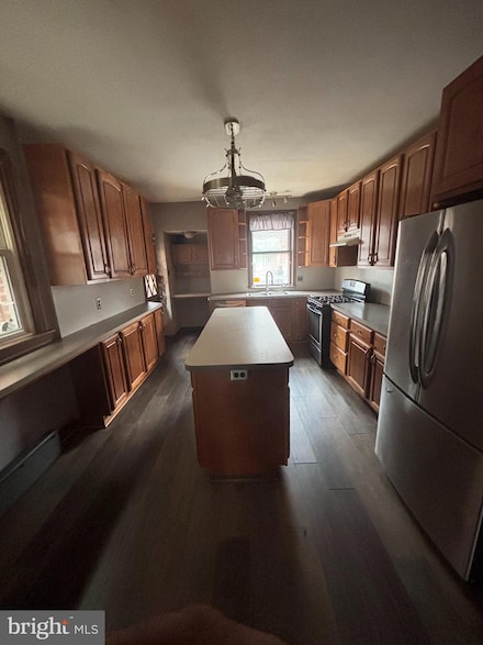3313 Saint Vincent St, Philadelphia, PA 19149