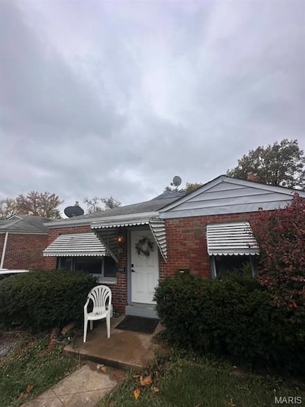 1205 N Florissant Rd, Saint Louis, MO 63135