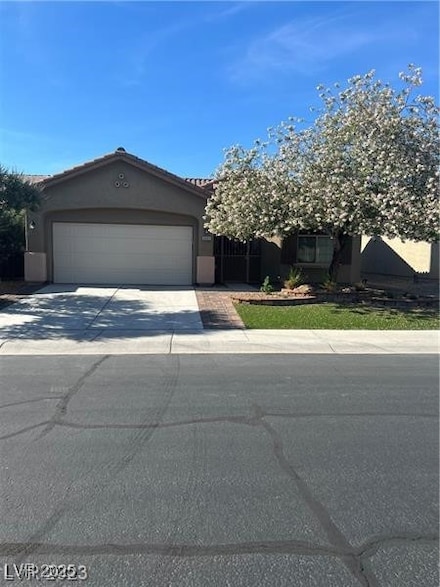 6092 Fox Creek Ave, Las Vegas, NV 89122