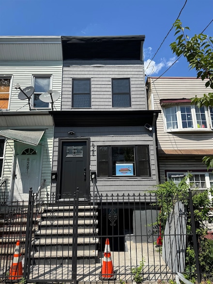 628 Bramhall Ave Unit 2, Jersey City, NJ 07304