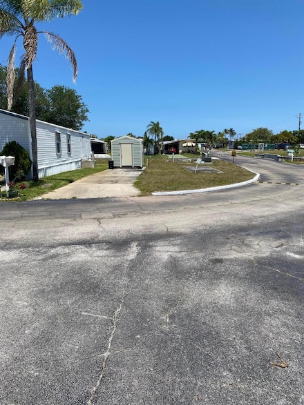 332 NE Tropicalia Ln, Jensen Beach, FL 34957