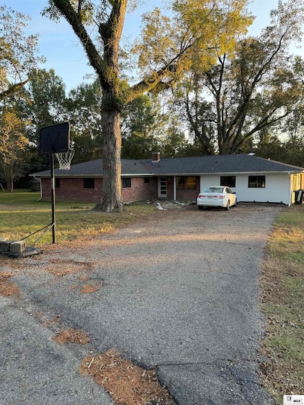 5614 Walker Rd, Jonesboro, LA 71251