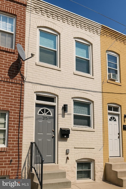 315 S Baylis St Unit 2, Baltimore, MD 21224